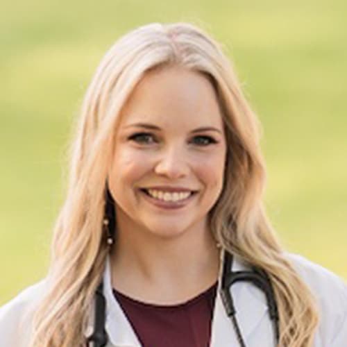 Dr. Kayla Lawrence Arlington Veterinarian